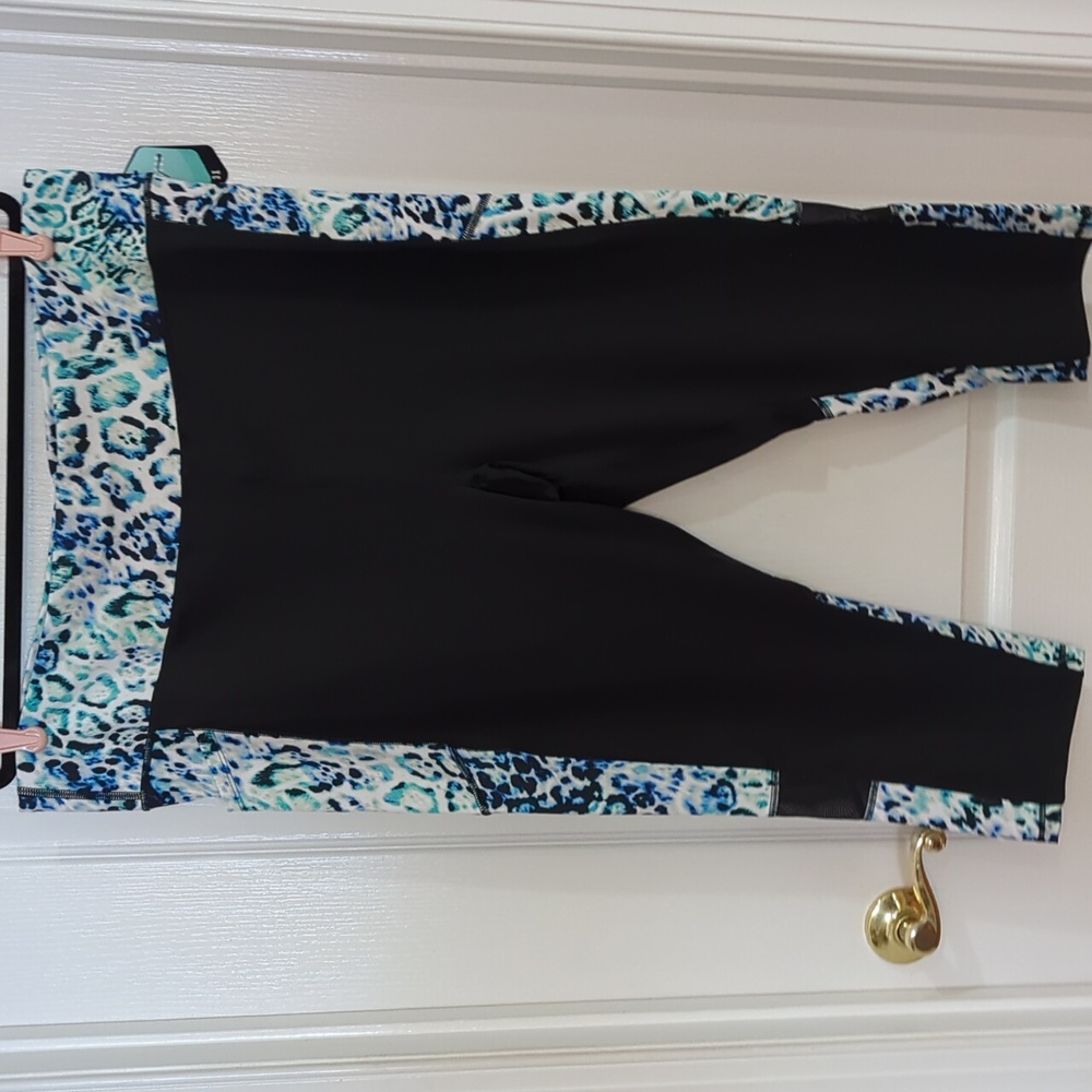 NWT LuLaRoe Fearless 3x crop leggings